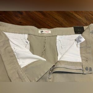 Dickies Women’s‎ size 18 NWT Tan/Khaki  straight leg work pants